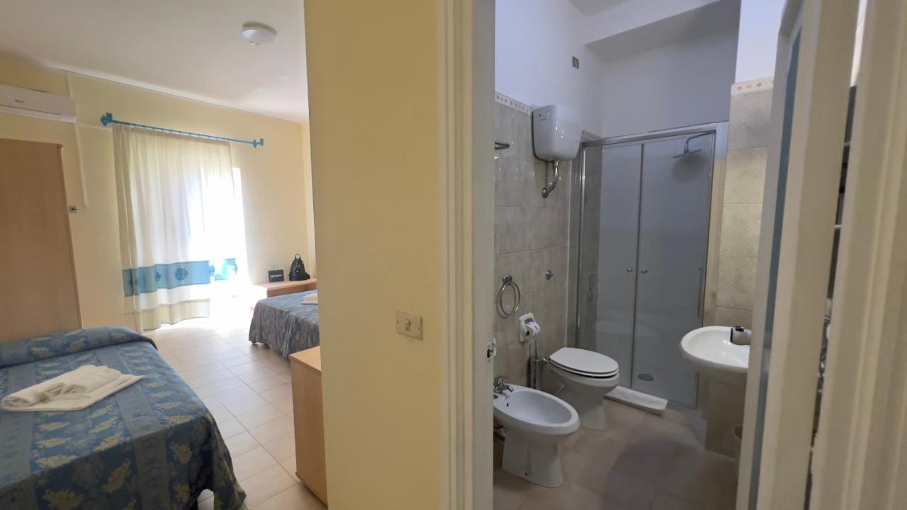 Triple Room,1216099615:JPEG